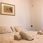 Parking + Balcony Accogliente Bilocale