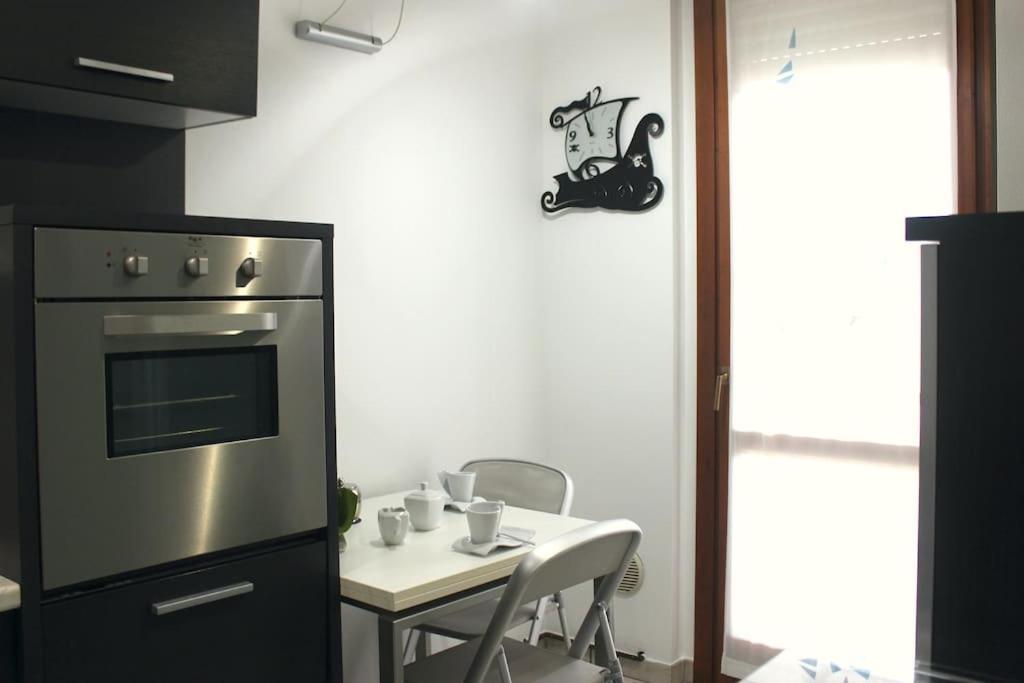 Appartamento Parking + Balcony Accogliente Bilocale